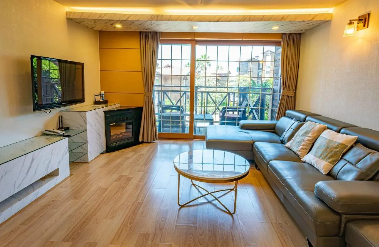 Dyne Resort Jeju 3*,